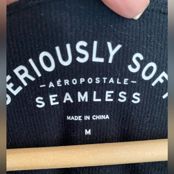 Aeropostale Black Ribbed Long Sleeve Crop Top Size M - Picture 3 of 6